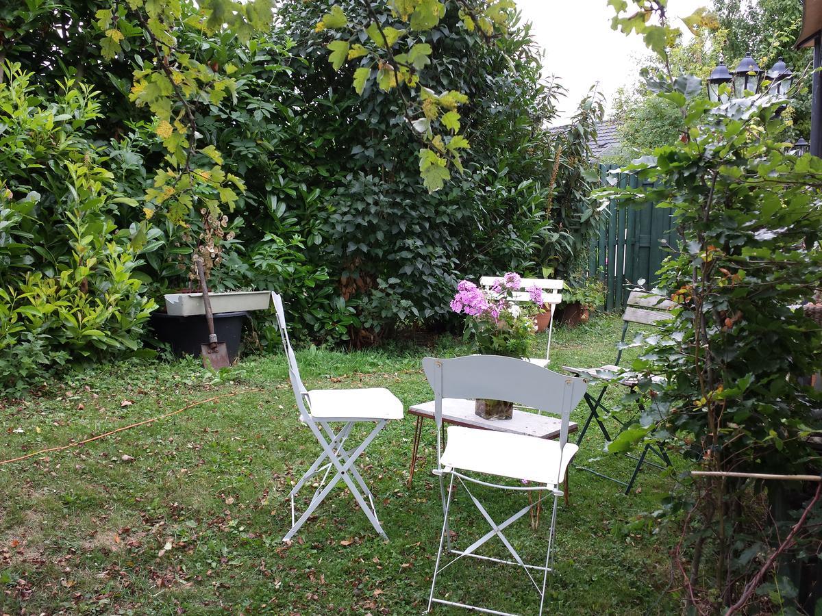 B&B Aan De Limes In Maurik Exteriör bild